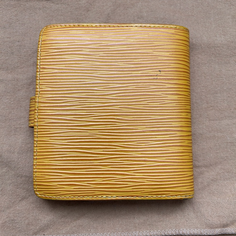 LV Wallet - Picture 2 of 9